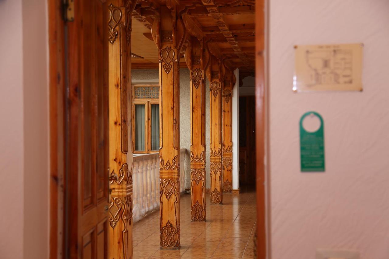 Malika Classic Hotel Samarkand Esterno foto